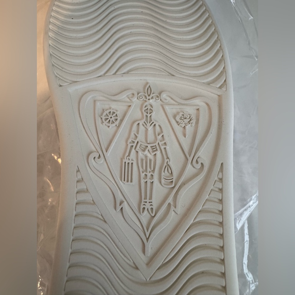 Brand New in Box Women’s Gucci Ace Embroidered Bee Sneakers Bianco Size 39 - Picture 5 of 16